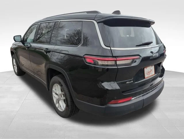 Used 2023 Black Jeep Laredo 4x4 image 3