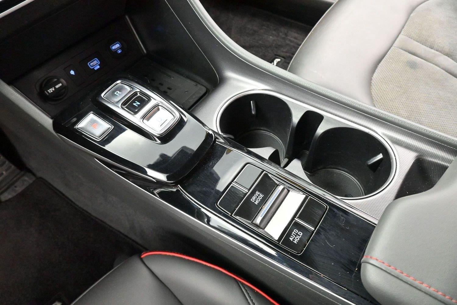 Used 2022 Phantom Black Hyundai SEL Plus image 25
