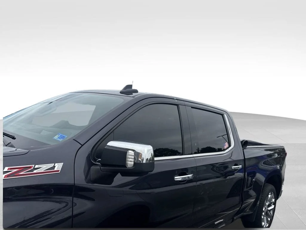 Used 2024 Gray Chevrolet LTZ image 3