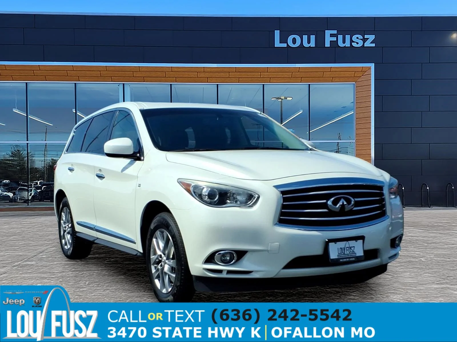 Used 2015 Majestic White INFINITI Base image 1