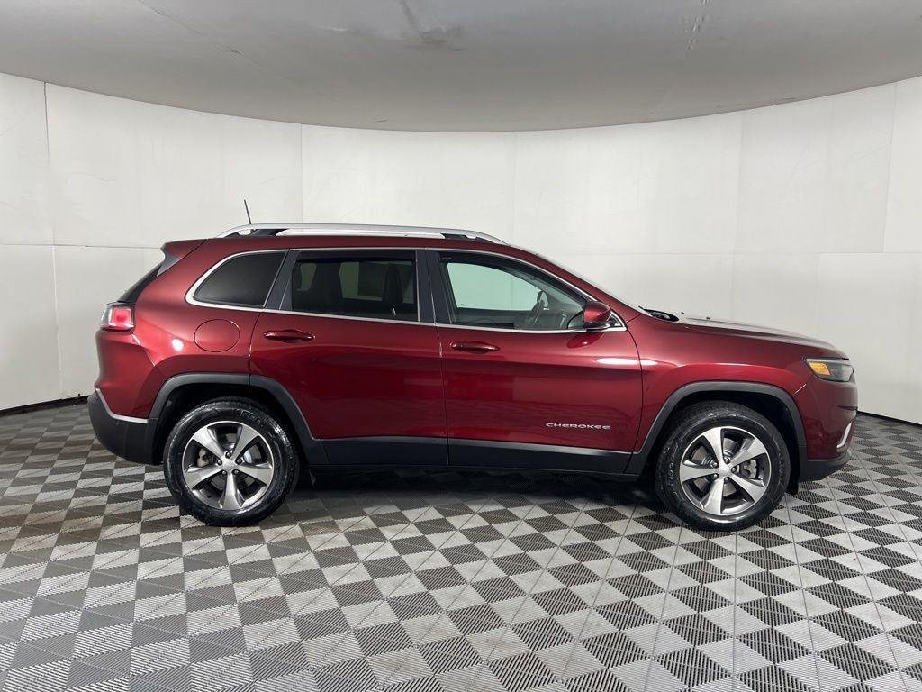 Used 2021 Velvet Red Pearlcoat Jeep Limited image 21