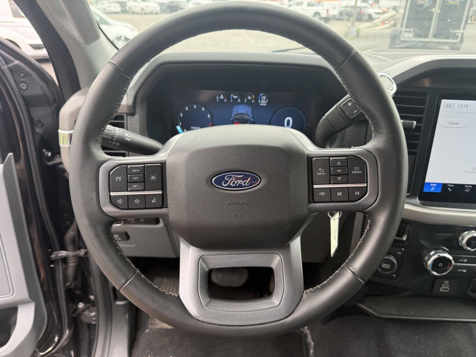 Used 2025 Agate Black Ford XLT image 6