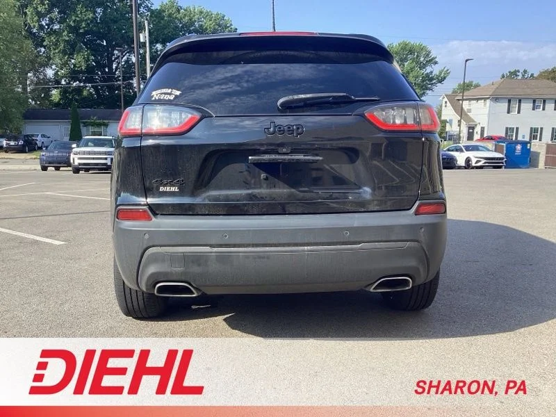 Used 2020 Black Jeep Latitude Plus image 6
