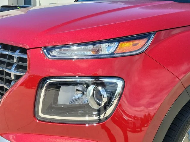 Used 2024 Red Hyundai SEL image 8