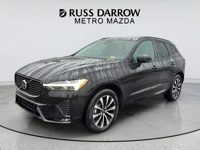 2023 Volvo XC60 B5 Plus Dark Theme