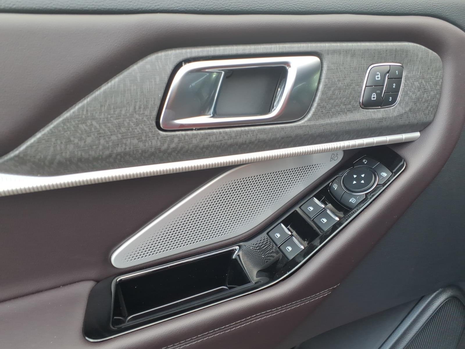 New 2026 Rapid Red Metallic Tinted Clearcoat Ford Platinum™ image 15