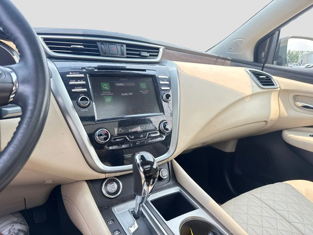 Used 2024 White Nissan Platinum image 20