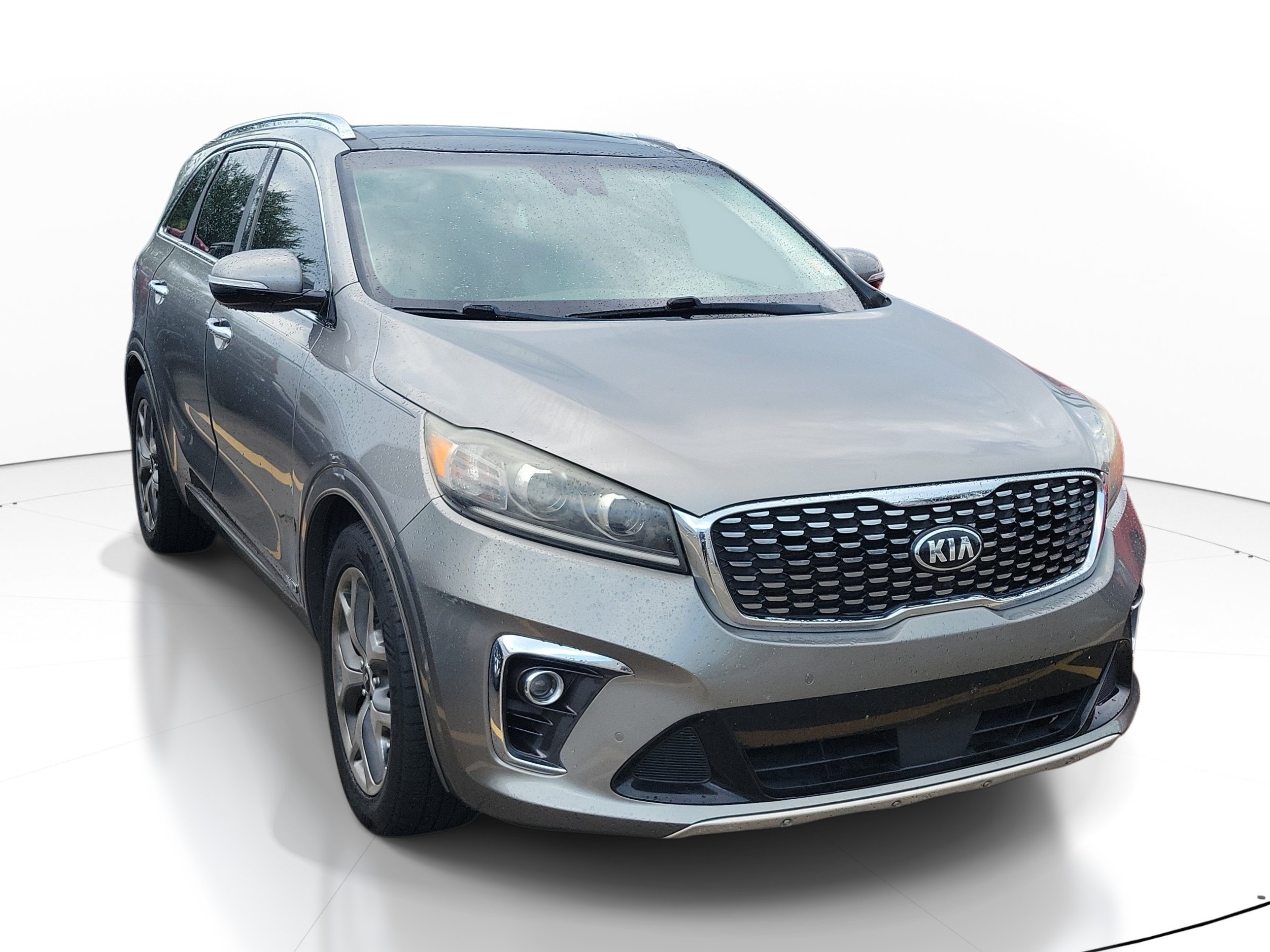 Used 2019 Titanium Silver Kia SX V6 image 1