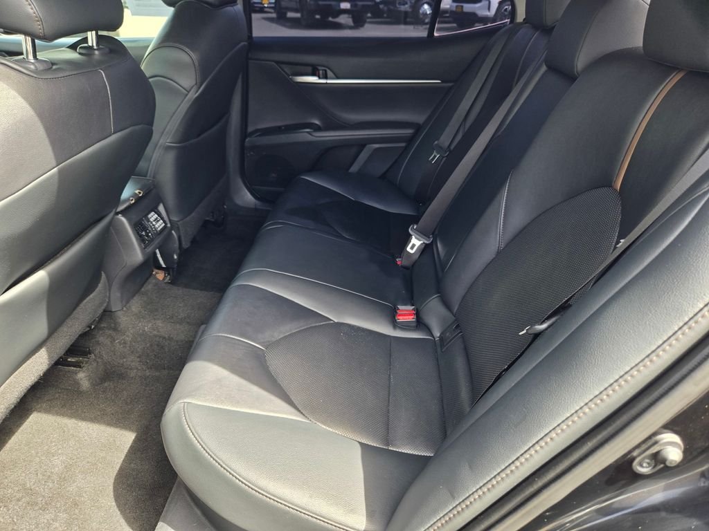 Used 2020 Black Toyota XLE image 10