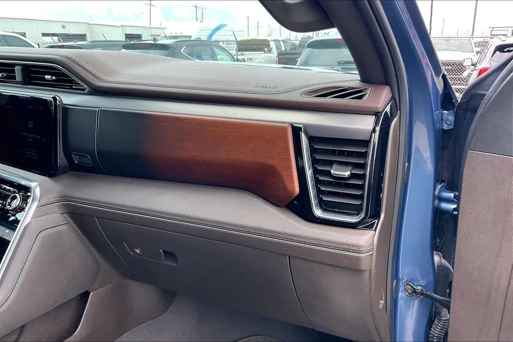 Used 2024 Downpour Metallic GMC Denali image 23