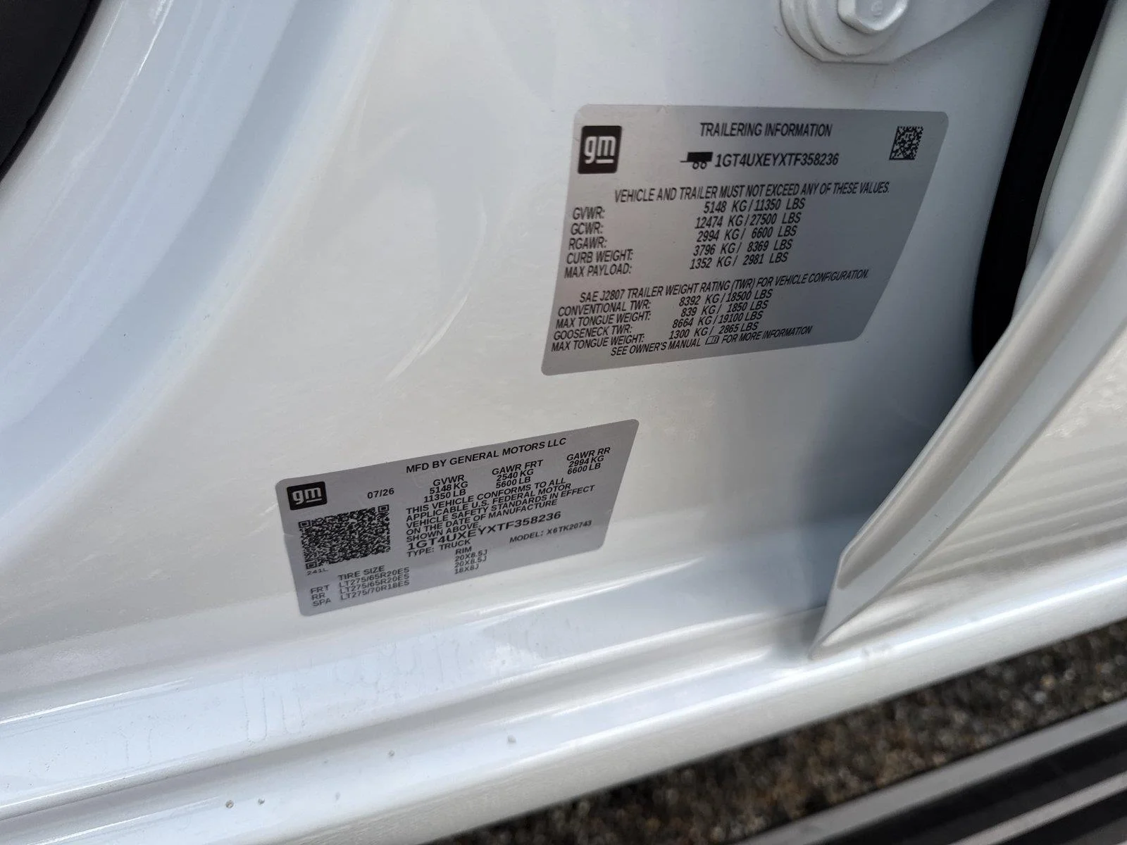 New 2026 Glacier White Tricoat GMC Denali Ultimate image 41