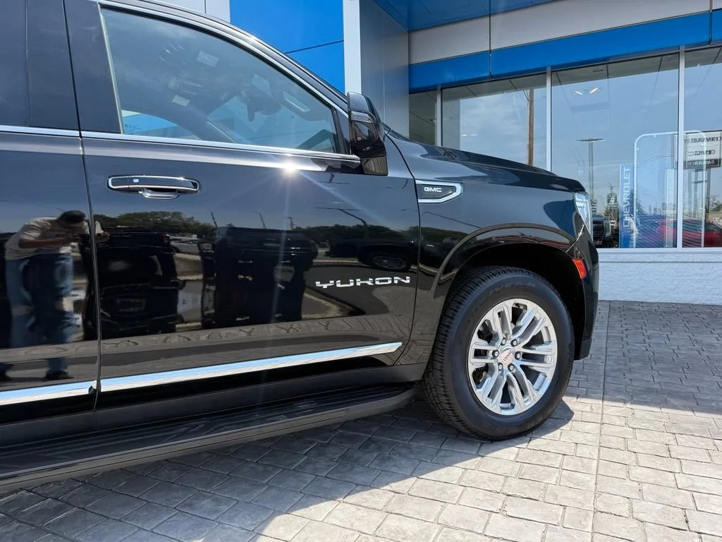 Used 2023 Onyx Black GMC SLT image 15