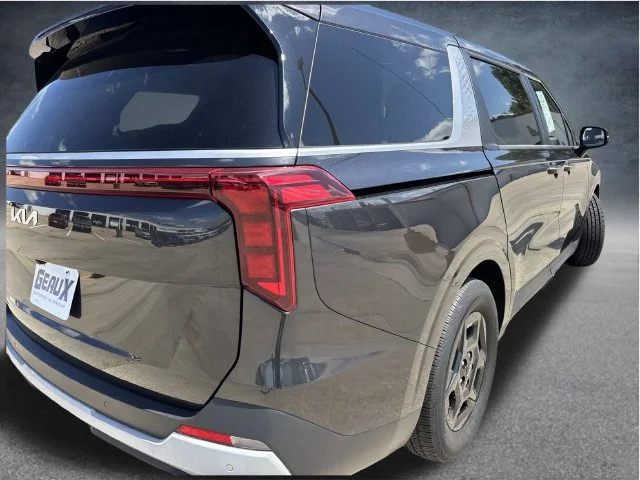 Used 2025 Gray Kia LXS image 21