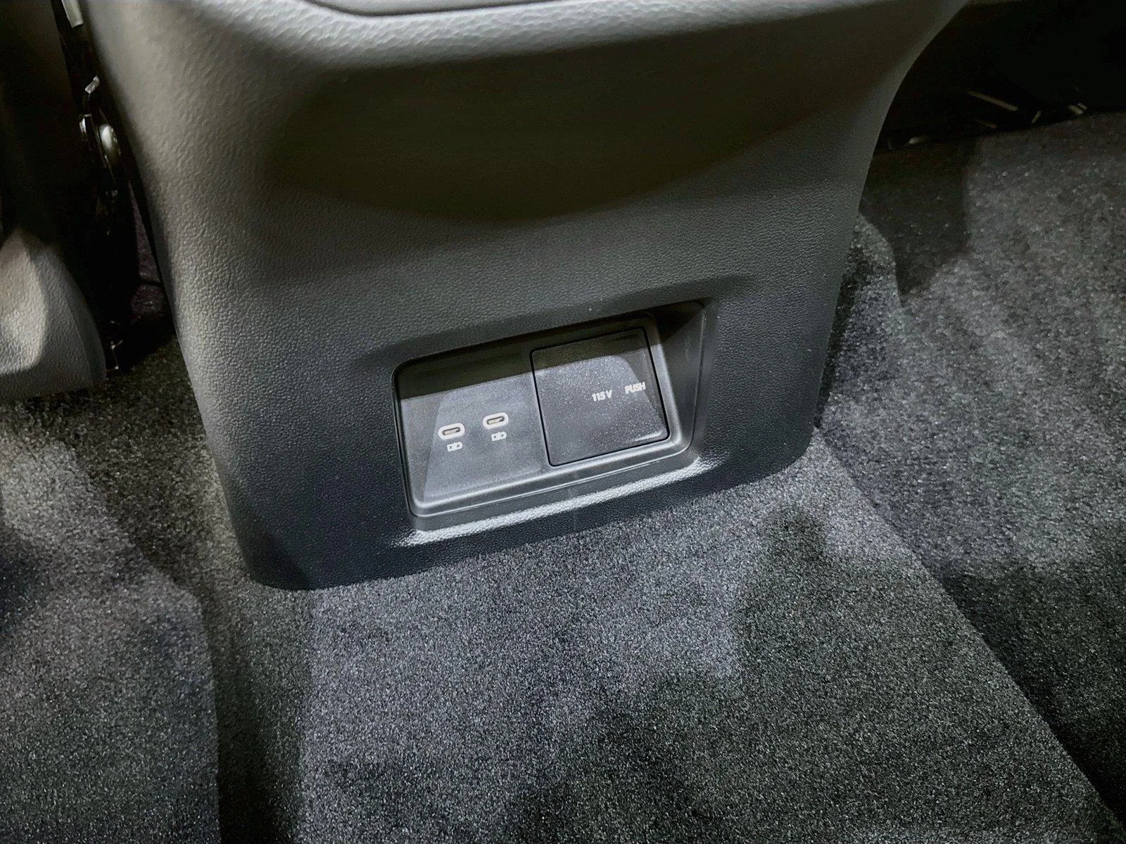 New 2027 Sandstone Volkswagen SE w/Technology image 36