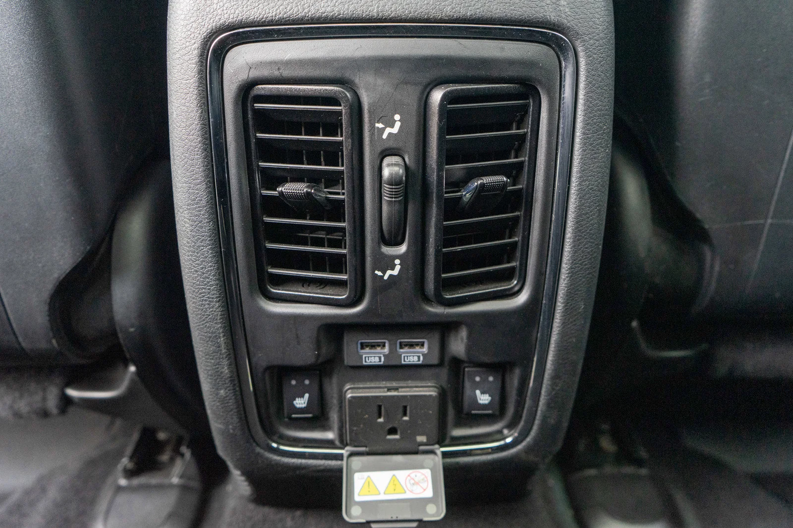 Used 2020 Bright White Clearcoat Jeep Limited image 31
