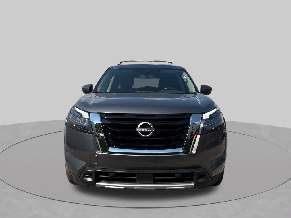 Used 2025 Gray Nissan SL image 40