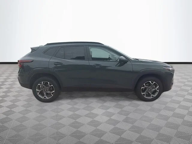 Used 2025 Gray Chevrolet LT image 8