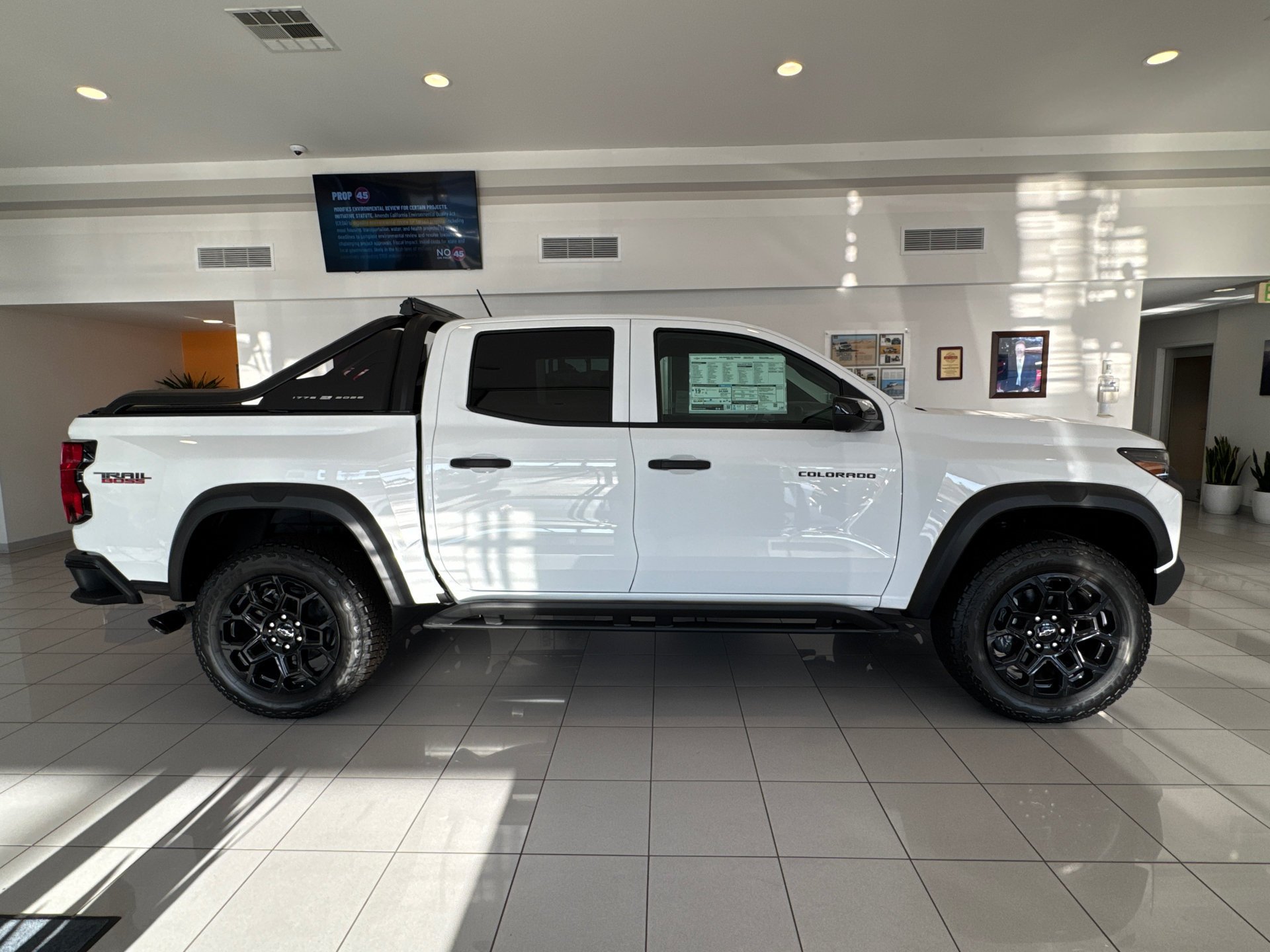 2026 Chevrolet Colorado Trail Boss - Photo 6