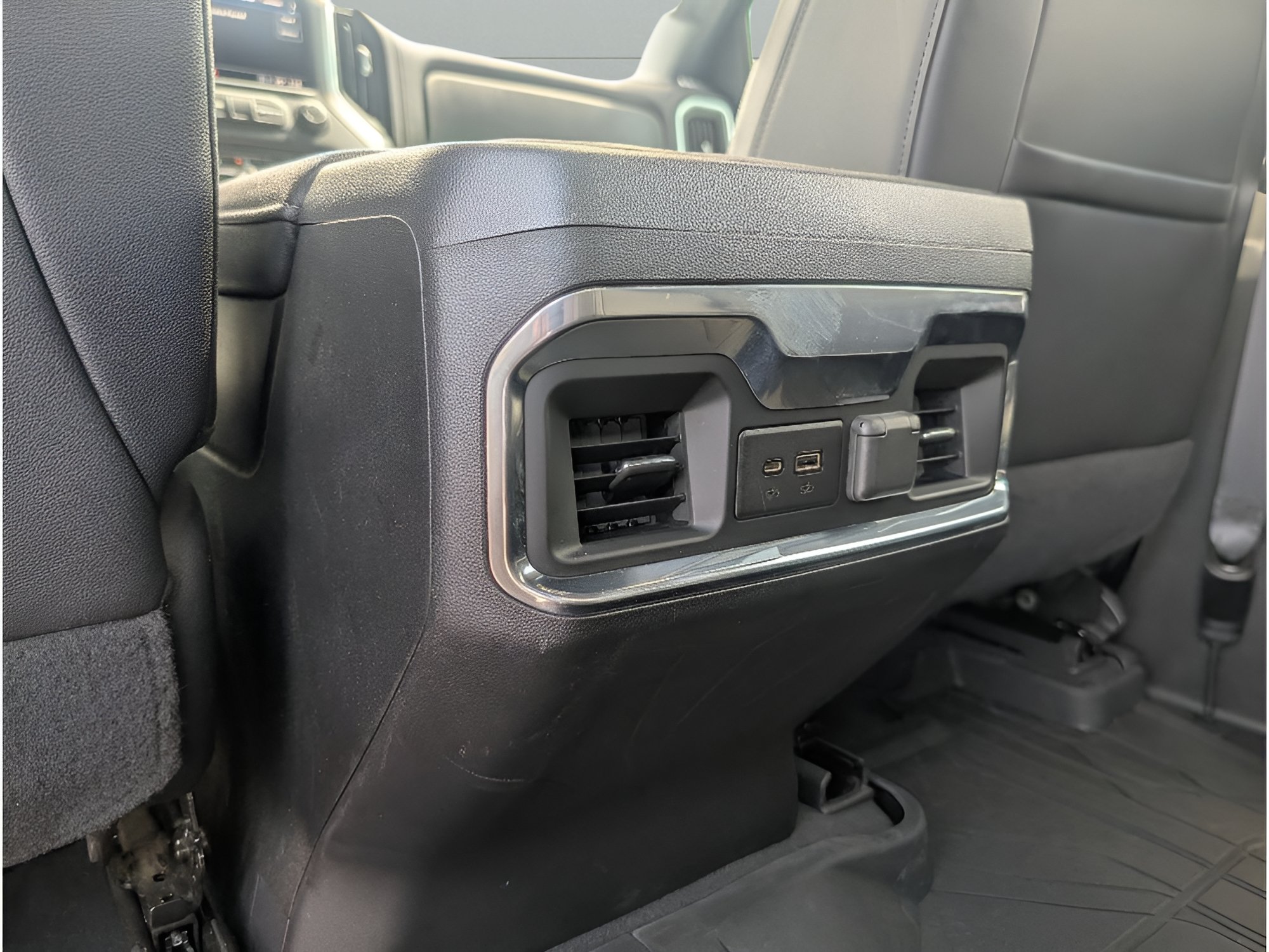 Used 2022 Summit White Chevrolet LTZ image 37
