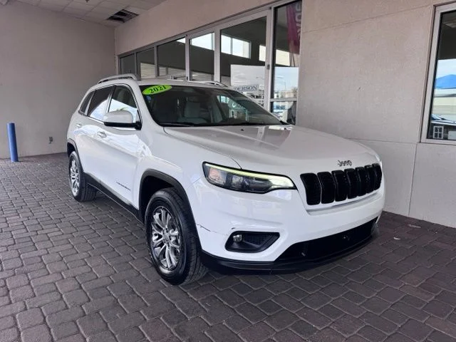 Certified Used 2021 Bright White Clearcoat Jeep Latitude Lux image 7