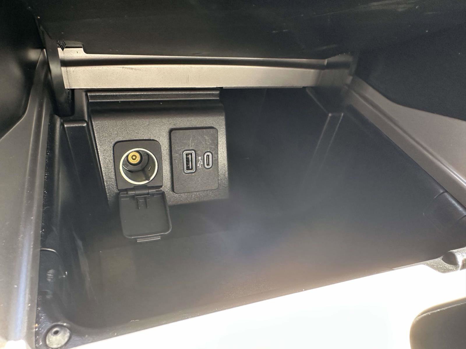 Certified Used 2023 Black Metallic Ford XLT image 23