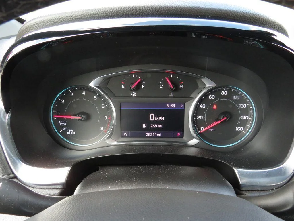 Used 2023 Radiant Red Chevrolet LT image 30