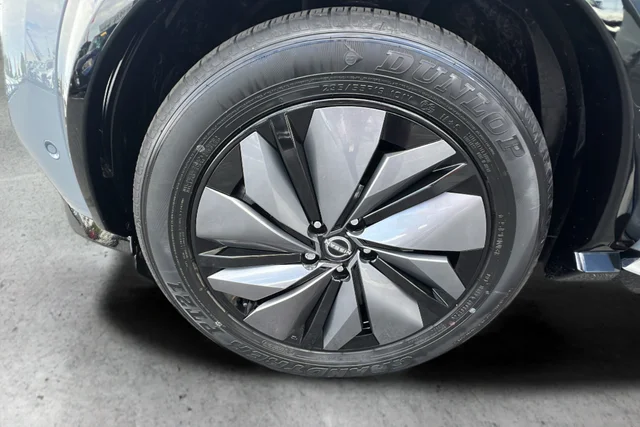 Used 2024 Gray Nissan PLATINUM+ e-4ORCE image 32