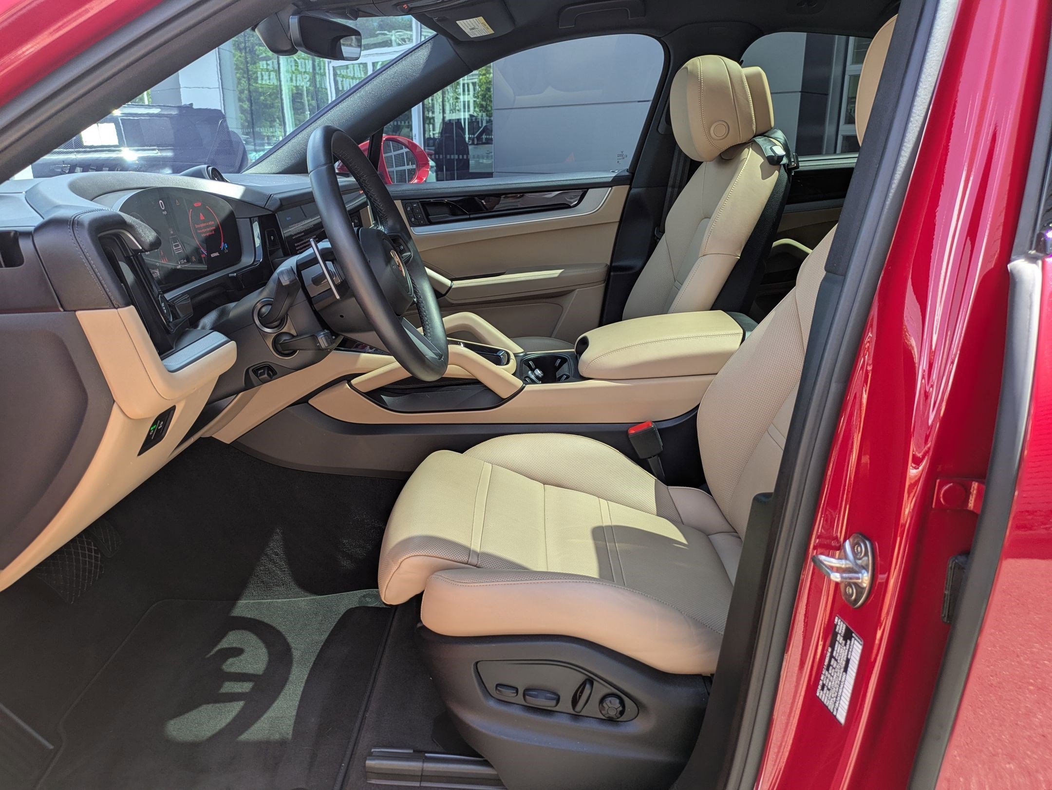 Used 2024 Red Porsche Cayenne Coupé (MY24) image 15