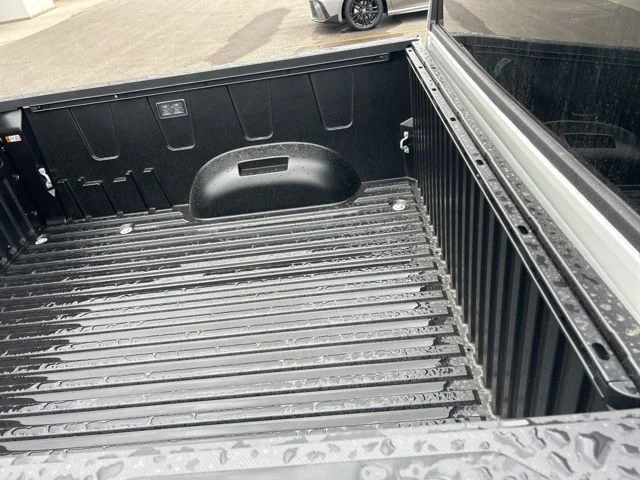 New 2026 Wind Chill Pearl <sup>1</sup> Toyota  Platinum image 11