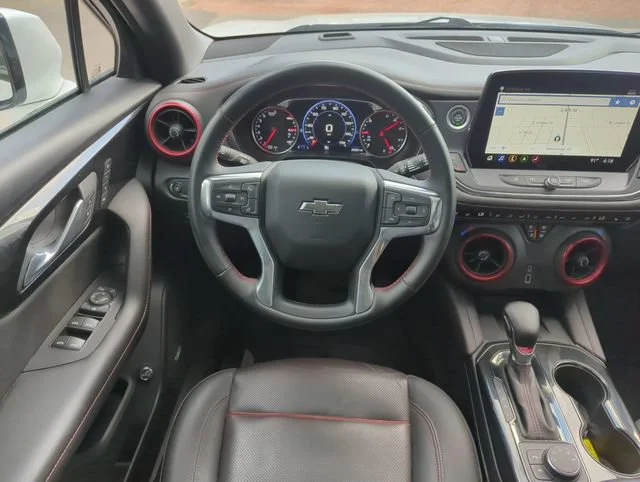 Used 2024 Iridescent Pearl Tricoat Chevrolet RS image 34