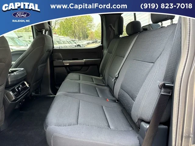 Used 2023 Gray Ford XLT image 18