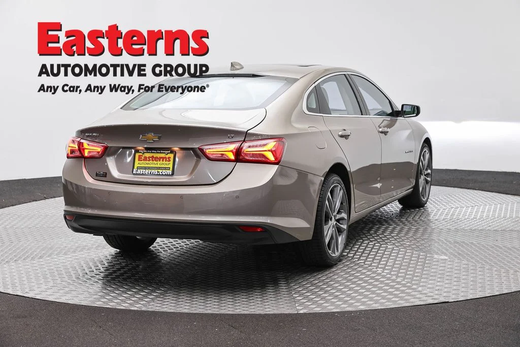 Used 2024 Gray Chevrolet LT image 5