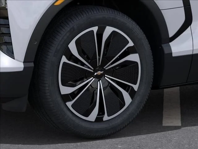 New 2026 Summit White Chevrolet LT image 9
