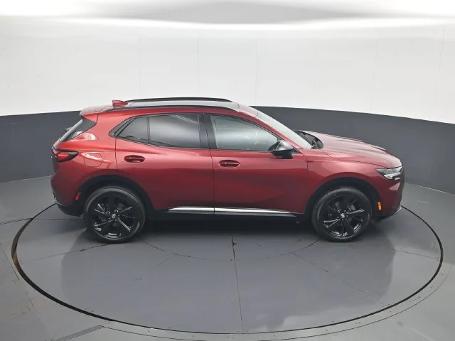 Used 2022 Red Buick Preferred image 16