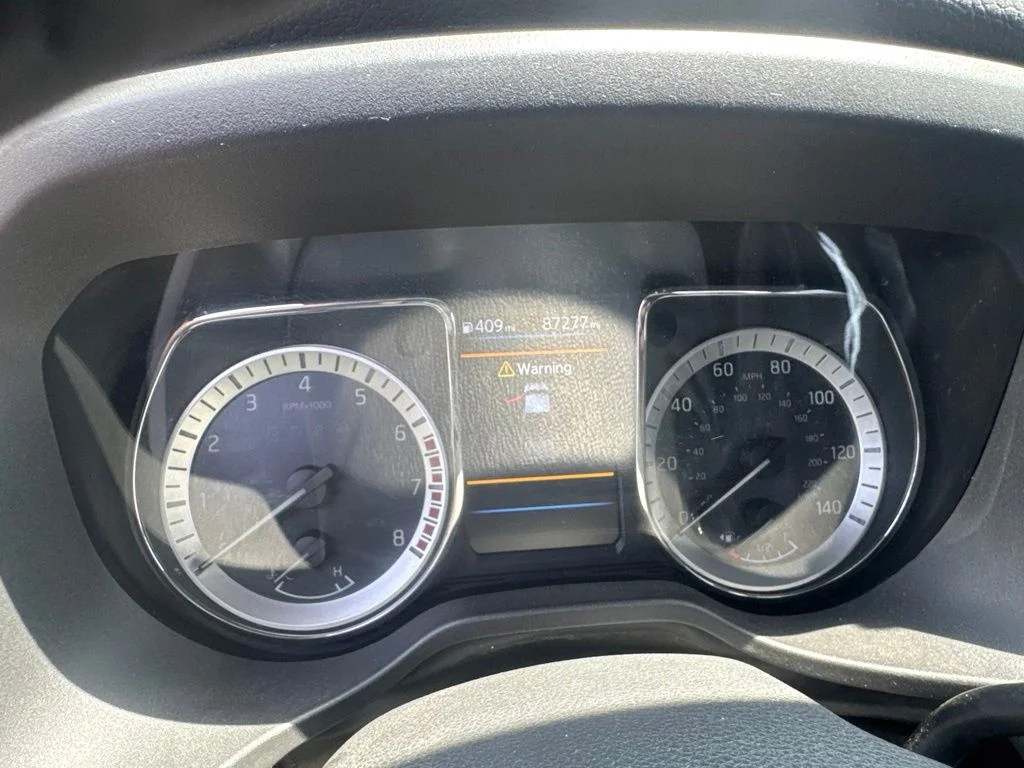 Used 2019 Gray Nissan SV image 11