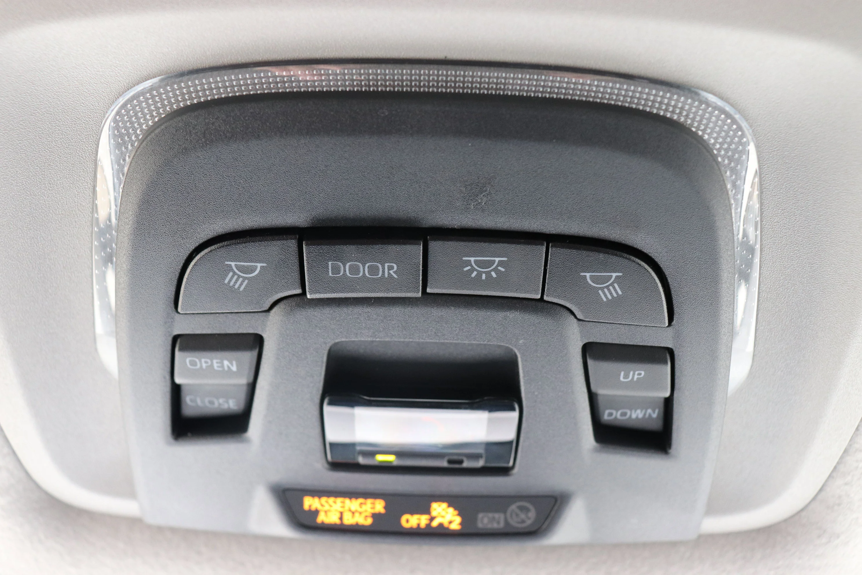 Used 2022 Silver Toyota LE image 17