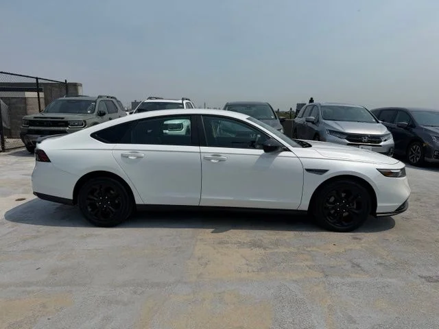 Used 2023 White Honda LX image 8
