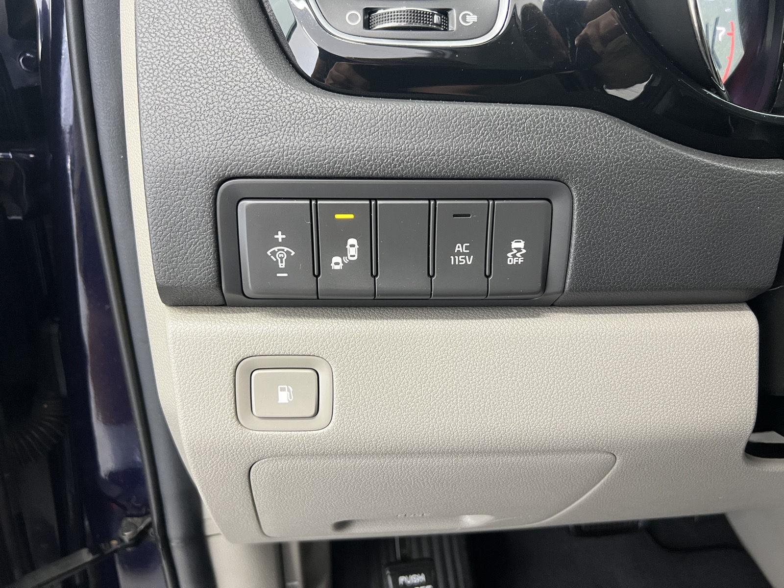 Used 2018 Celestial Blue Kia SX image 14