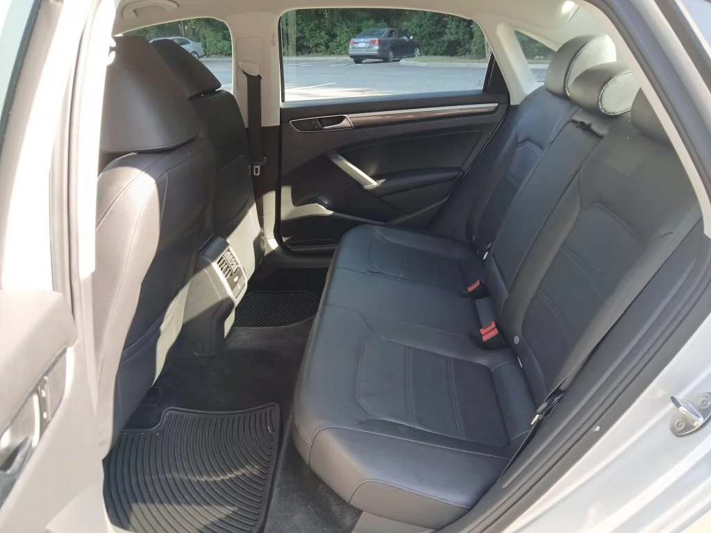 Used 2016 Silver Volkswagen 1.8T SE image 25