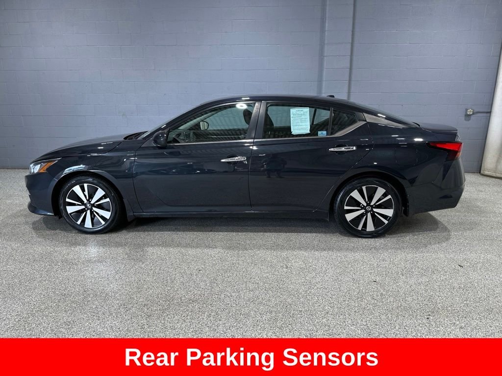 Used 2022 Blue Metallic Nissan 2.5 SV image 6