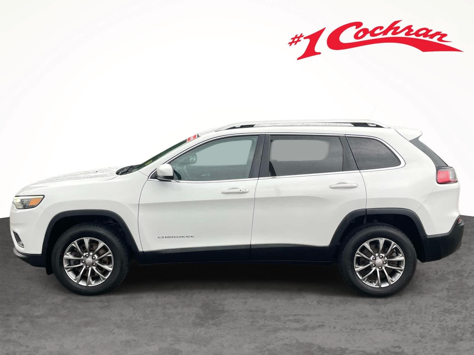 Used 2019 Bright White Clearcoat Jeep Latitude Plus image 10
