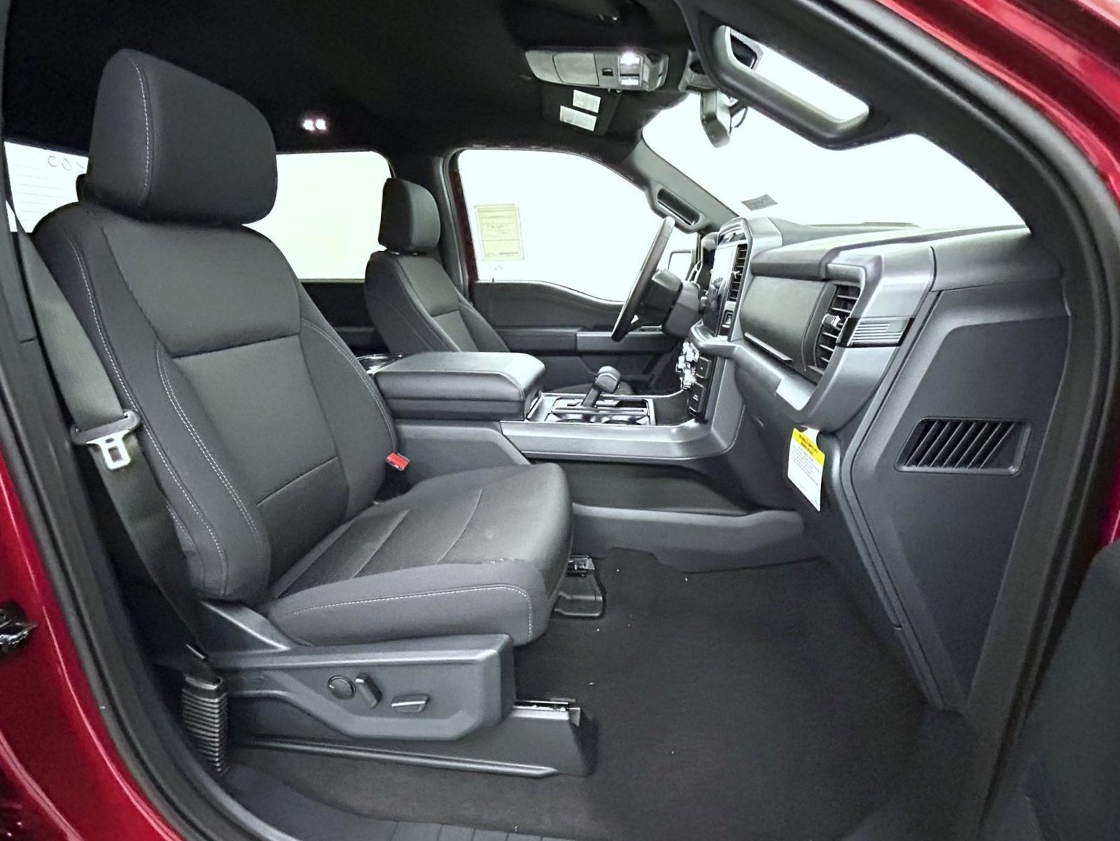 New 2026 Ruby Red Metallic Tinted Clearcoat Ford XLT image 15