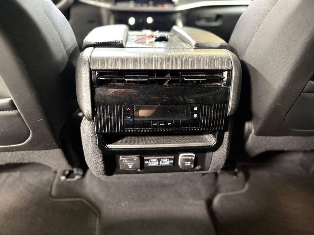 Used 2024 White Jeep Series II image 17