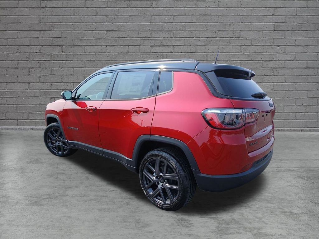 New 2026 Red Hot Pearlcoat Jeep Limited image 3