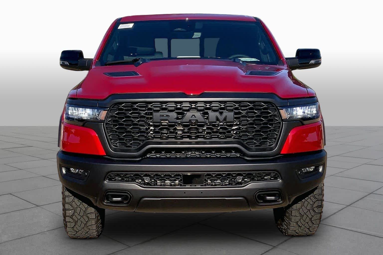 New 2026 Molten Red Pearl-Coat Exterior Paint RAM Rebel image 3