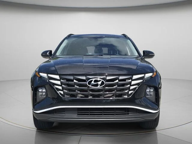 Used 2023 Black Hyundai SEL image 5