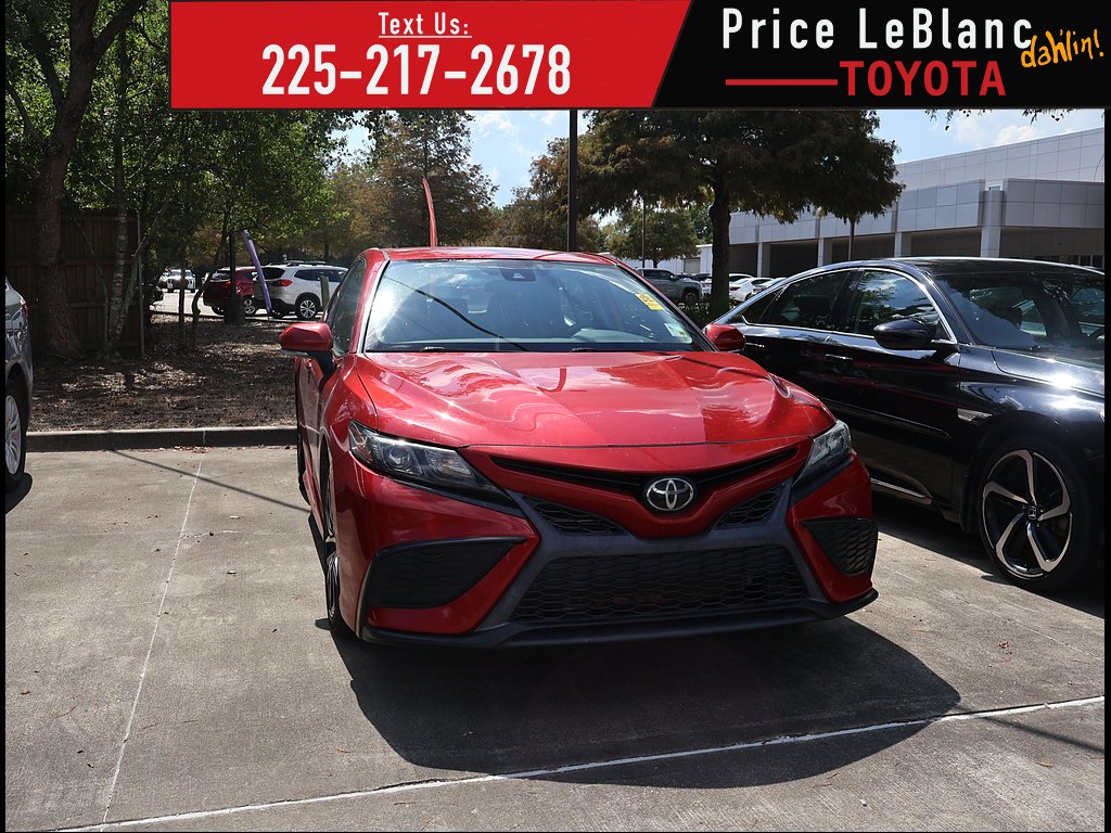 Used 2021 Supersonic Red Toyota SE image 1