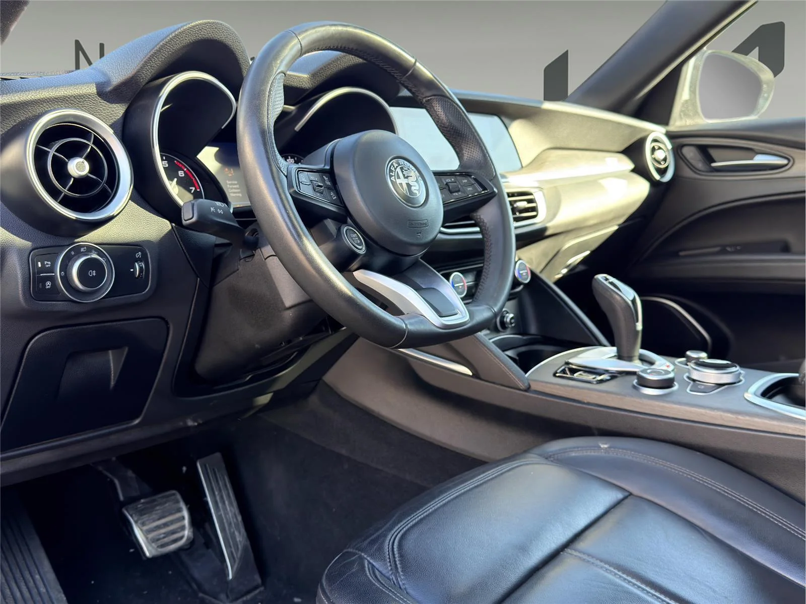 Used 2023 Alfa White Alfa Romeo Ti image 9