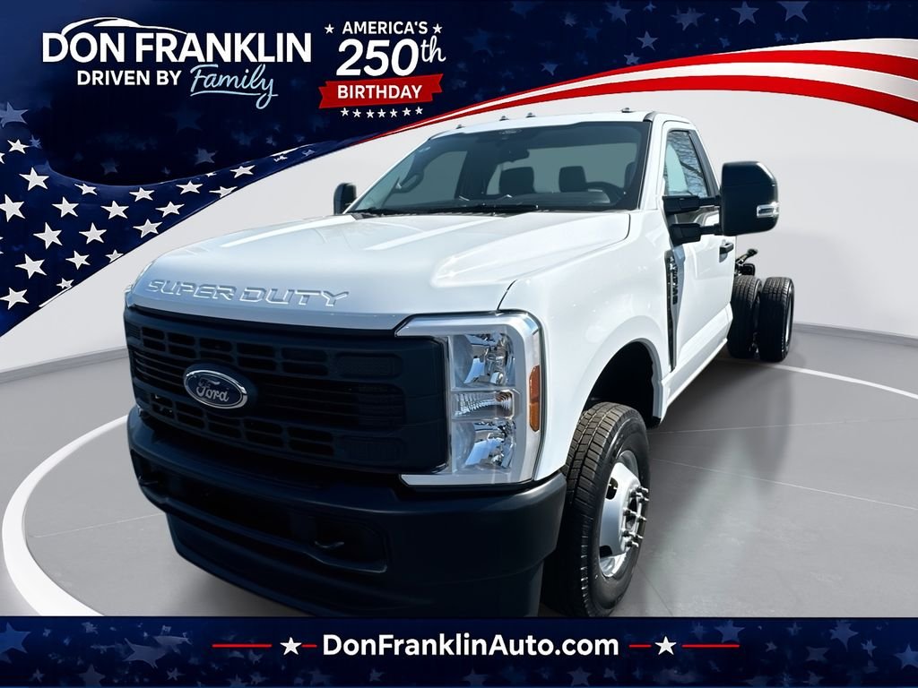 New 2026 Oxford White Ford F-350® XL image 1