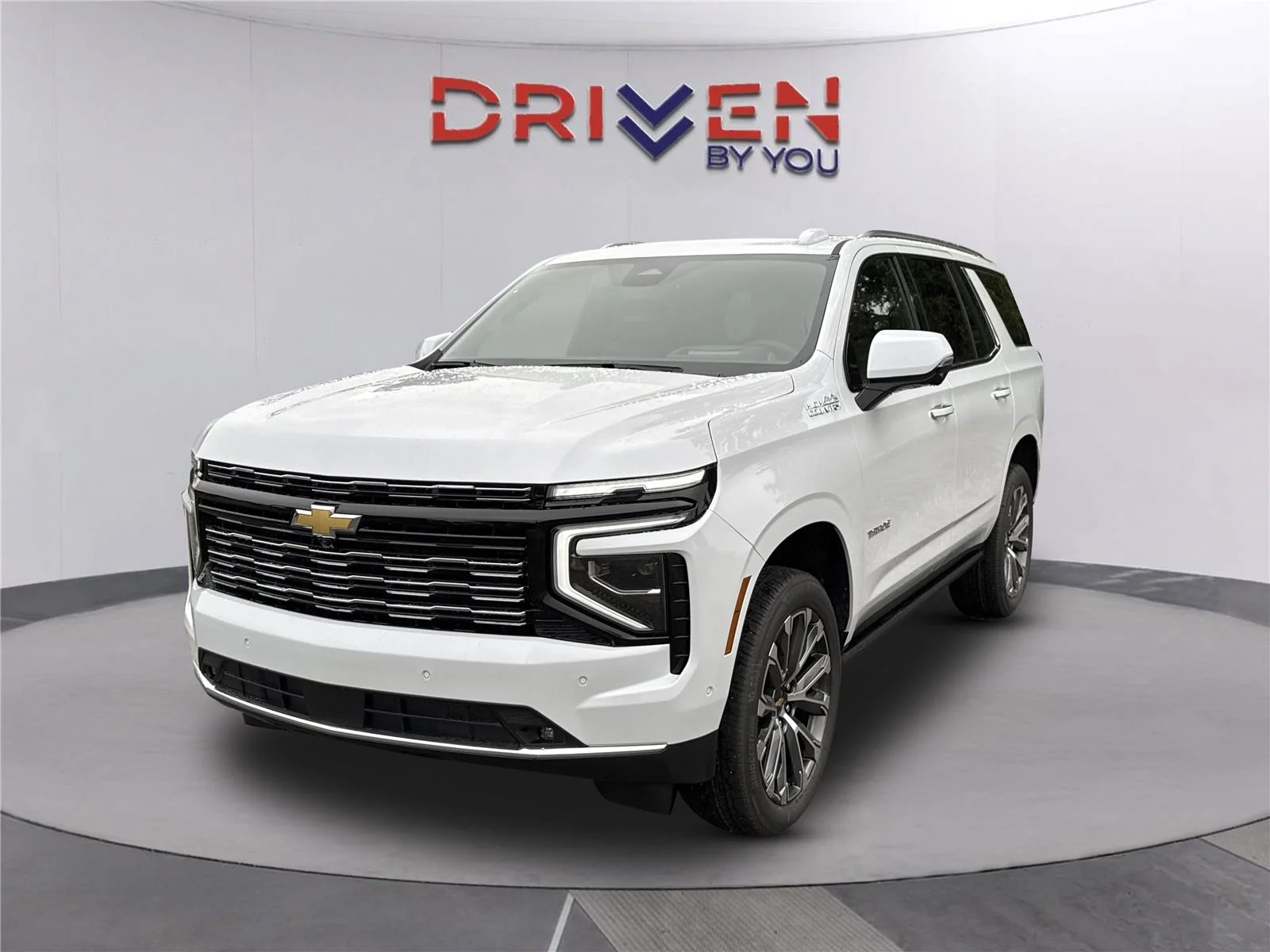 New 2026 Polar White Tricoat Chevrolet High Country image 8